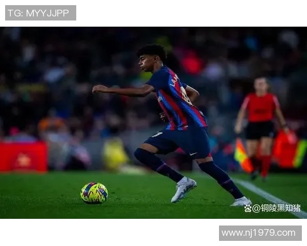 外国足球明星矮脚虎的传奇故事与他在绿茵场上的辉煌成就